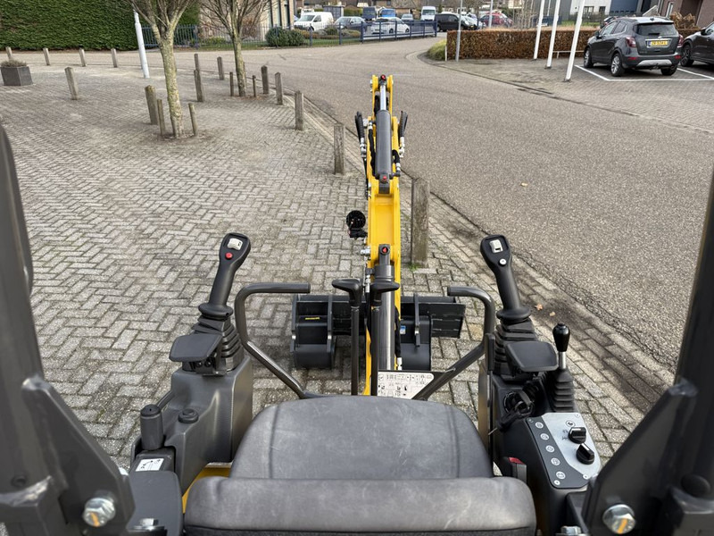 New Holland E14D Minigraver - Mini escavadeira: foto 5 New Holland E14D Minigraver - Mini escavadeira: foto 5