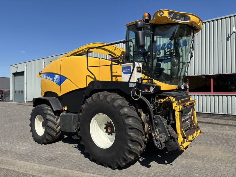 New Holland FR9050 - Picadora de forragem automotriz: foto 4 New Holland FR9050 - Picadora de forragem automotriz: foto 4