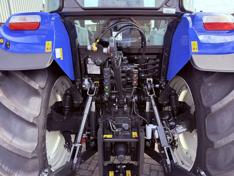 New Holland T5.120 Dual Command HILO - Trator: foto 4 New Holland T5.120 Dual Command HILO - Trator: foto 4