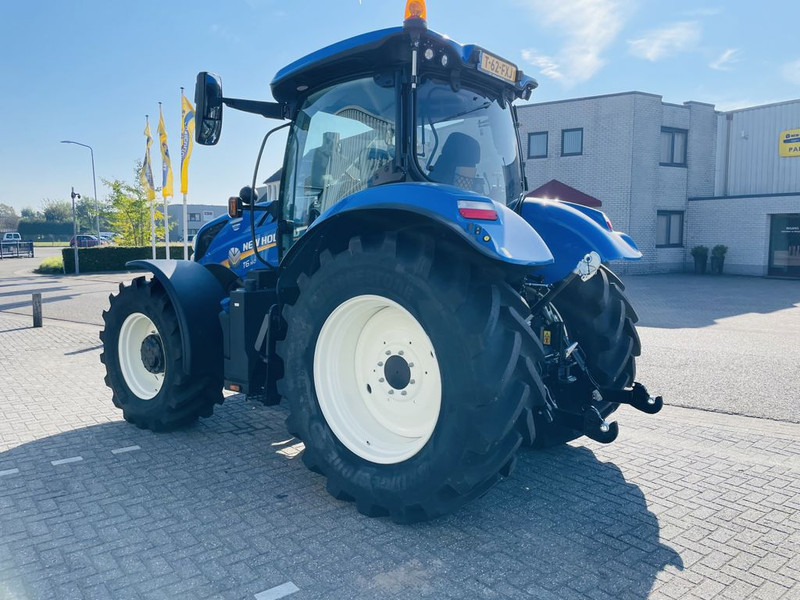 New Holland T6.160 DYN Stage V - Trator: foto 2 New Holland T6.160 DYN Stage V - Trator: foto 2