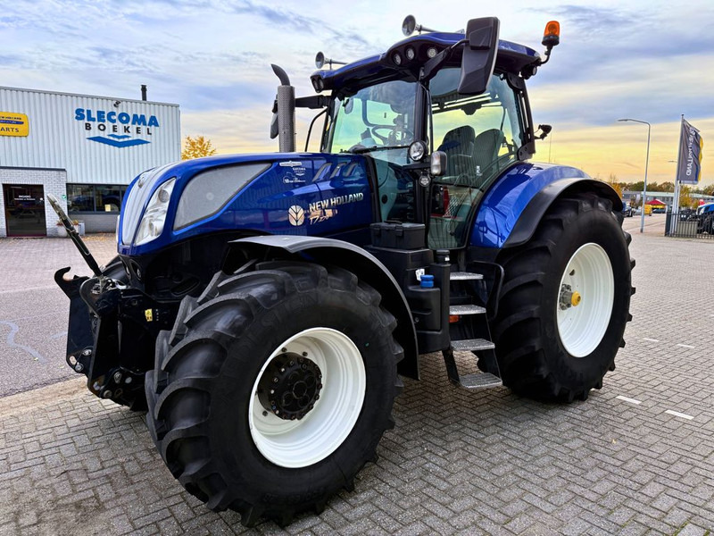 New Holland T7.270 AC 10 Years Blue Power Edition - Trator: foto 1 New Holland T7.270 AC 10 Years Blue Power Edition - Trator: foto 1
