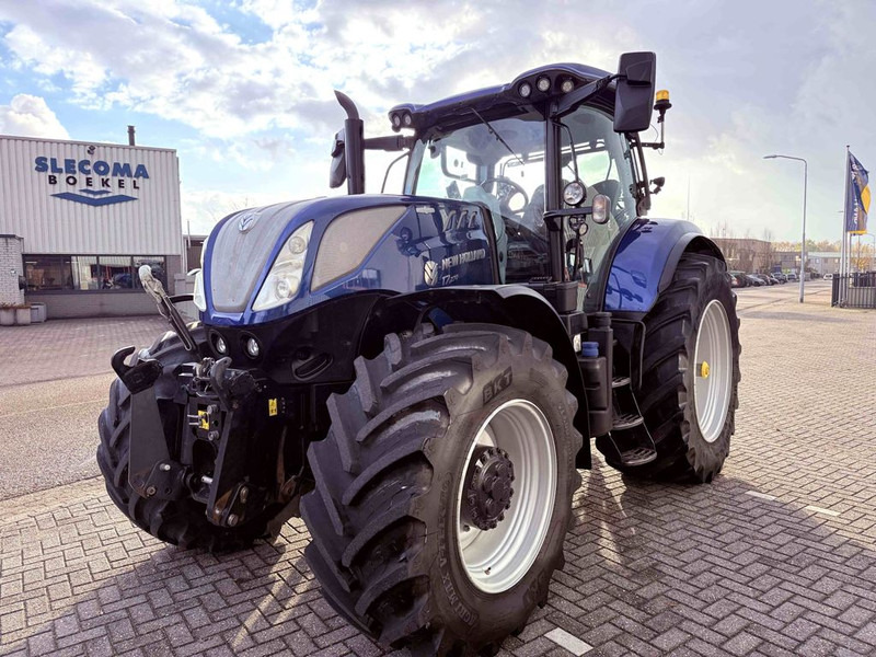 New Holland T7.270 AC Stage V Blue Power - Trator: foto 1 New Holland T7.270 AC Stage V Blue Power - Trator: foto 1