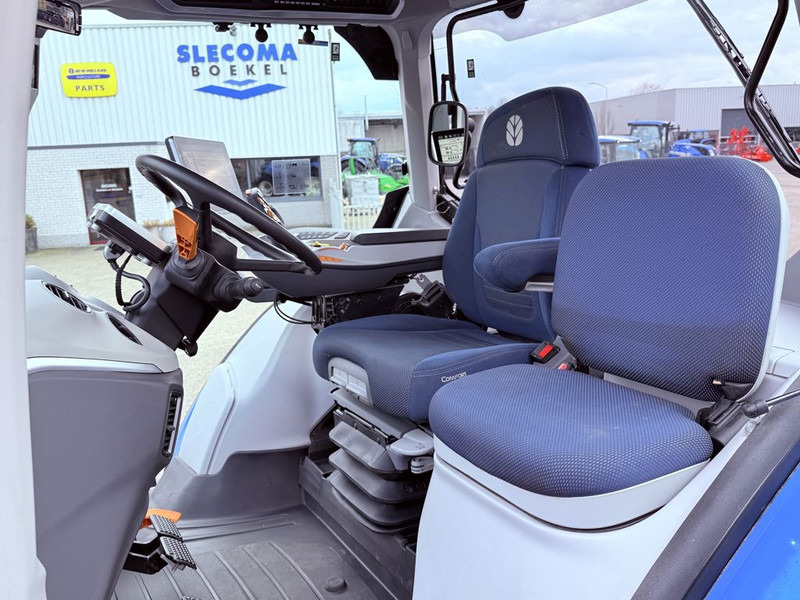 New Holland T7.315HD Auto Command + GPS - Trator: foto 5 New Holland T7.315HD Auto Command + GPS - Trator: foto 5