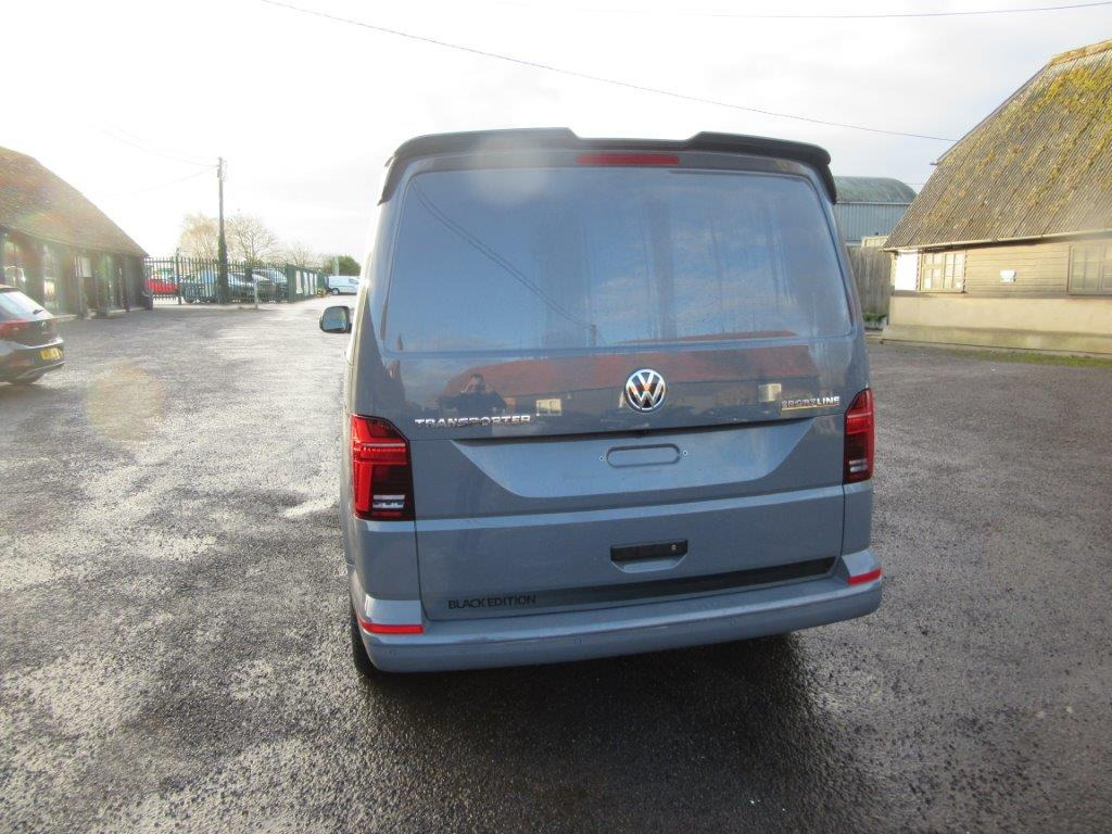 Furgão novo 2025 Volkswagen Transporter Black Edition 2.0 BiDI 204 Sportline: foto 6