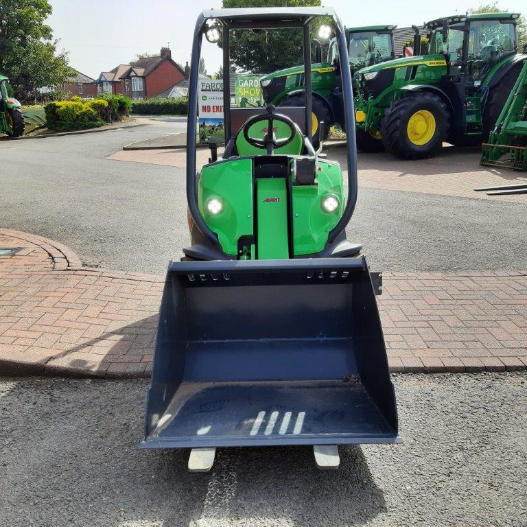 Avant 220 mini loader - Carregadora articulada: foto 3 Avant 220 mini loader - Carregadora articulada: foto 3
