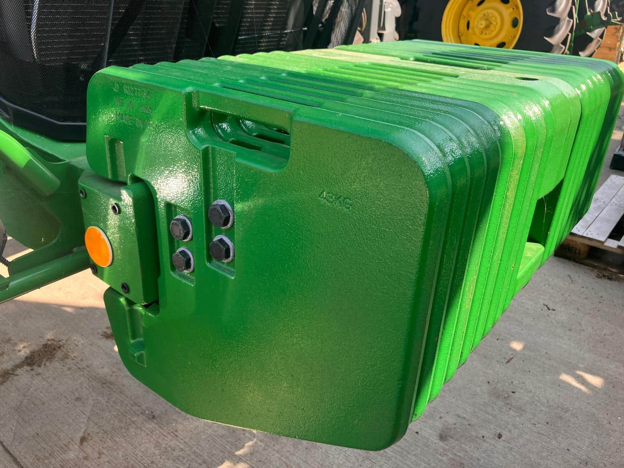 John Deere 8RX Starter & Suitcase Weights - Equipamento: foto 3 John Deere 8RX Starter & Suitcase Weights - Equipamento: foto 3