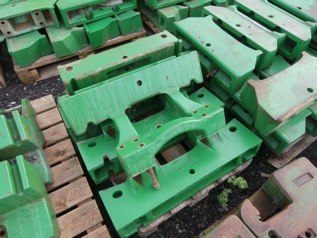 John Deere Front weight carriers - Equipamento: foto 2 John Deere Front weight carriers - Equipamento: foto 2