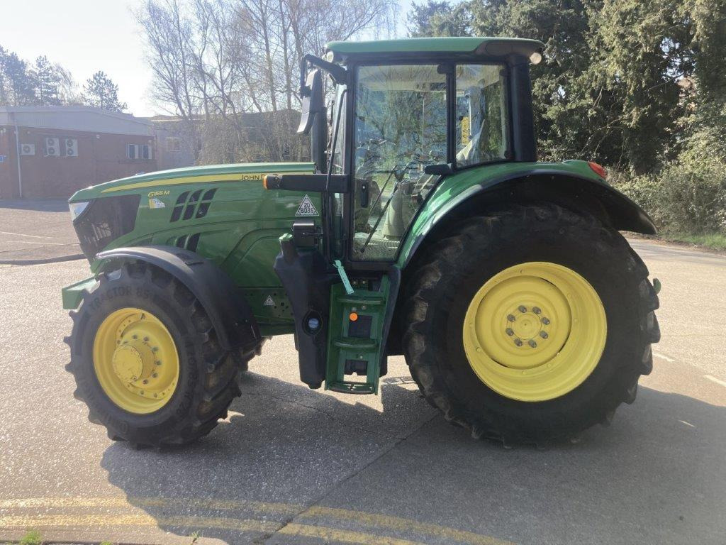 JOHN DEERE 6155M - Trator: foto 2 JOHN DEERE 6155M - Trator: foto 2