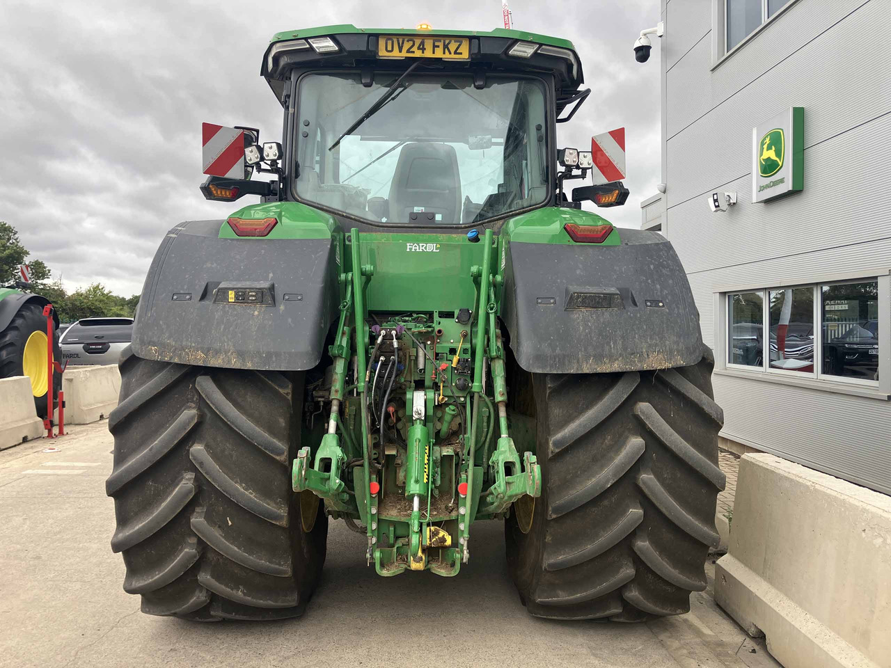 John Deer 7R 350 - Trator: foto 4 John Deer 7R 350 - Trator: foto 4