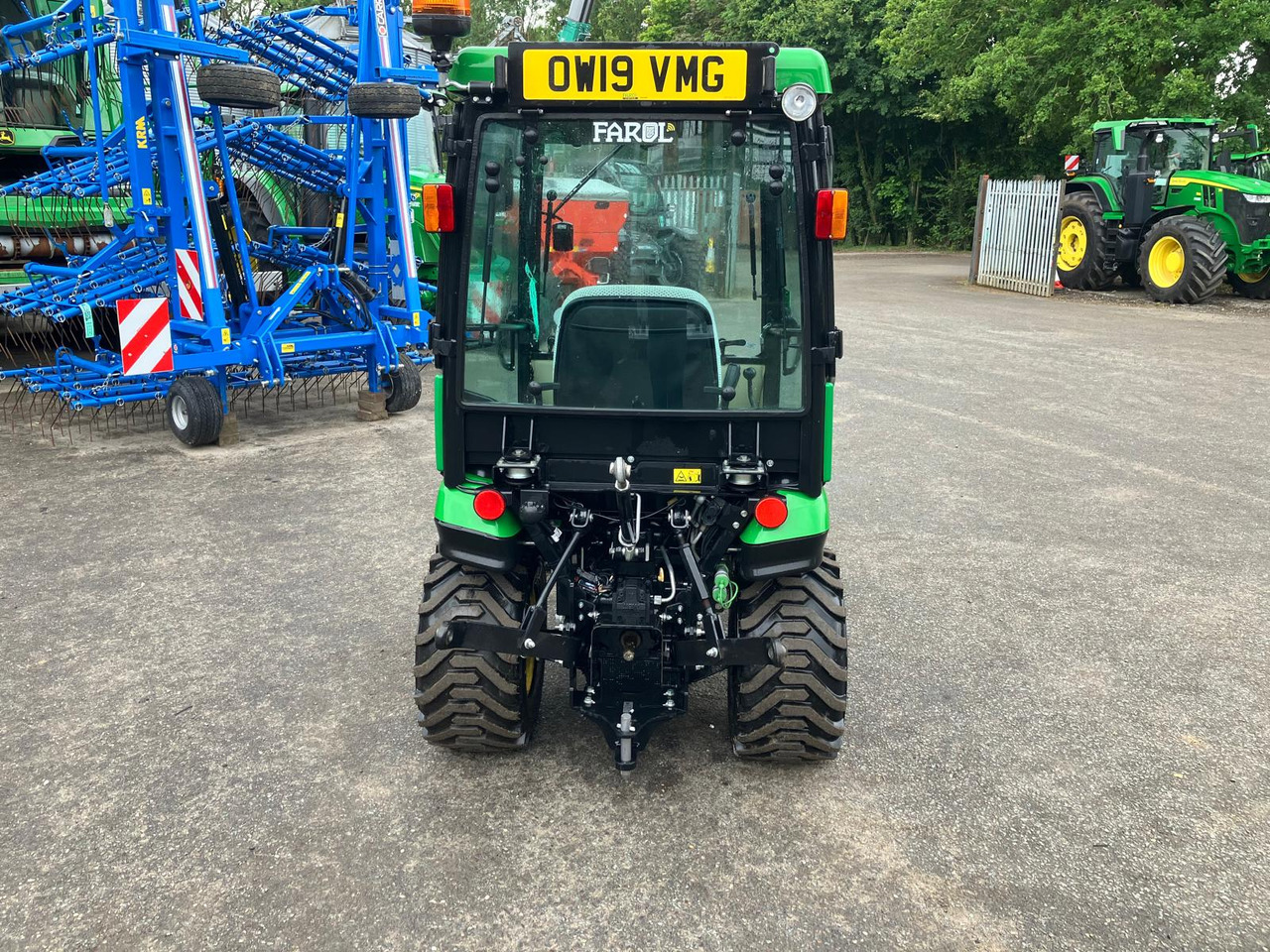 John Deere 1026R compact tractor - Mini trator: foto 4 John Deere 1026R compact tractor - Mini trator: foto 4