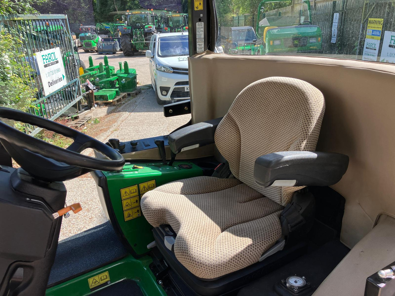 John Deere 1585 out front mower - Cortador de grama: foto 5 John Deere 1585 out front mower - Cortador de grama: foto 5