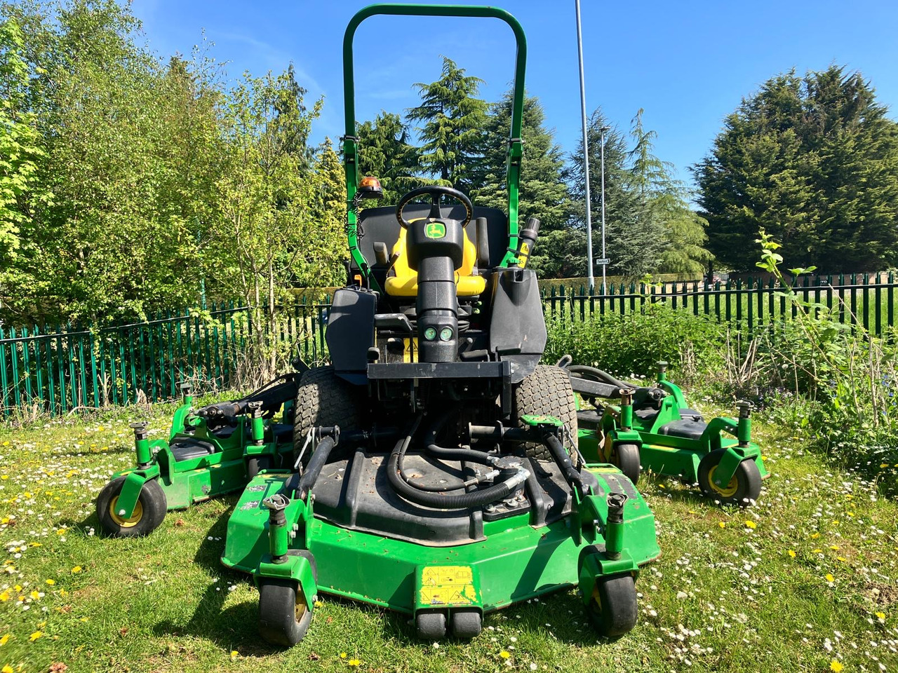 John Deere 1600T Wide Area Mower - Cortador de grama: foto 4 John Deere 1600T Wide Area Mower - Cortador de grama: foto 4