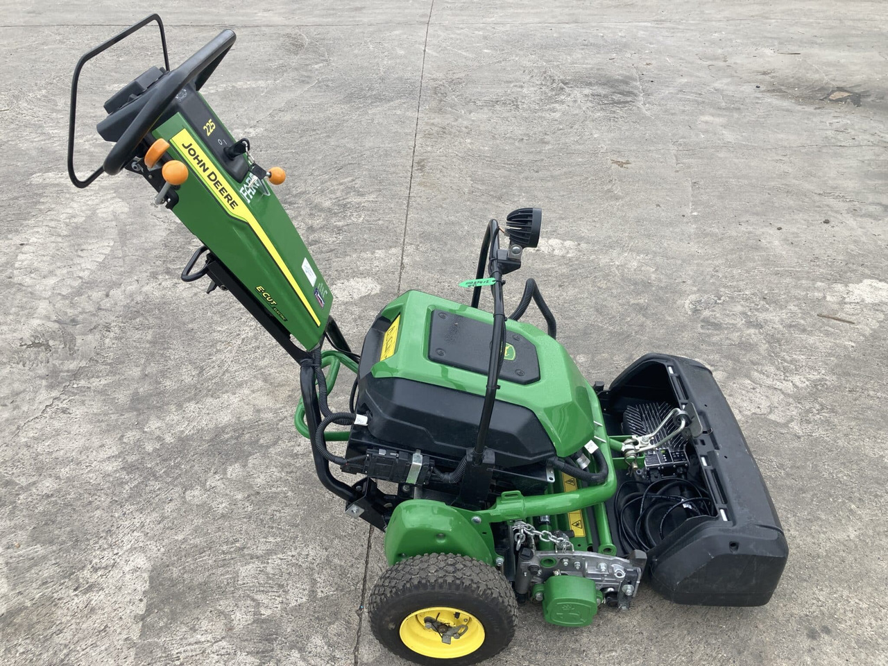 John Deere 225 E-cut walk behind electric greens mower - Cortador de grama: foto 1 John Deere 225 E-cut walk behind electric greens mower - Cortador de grama: foto 1