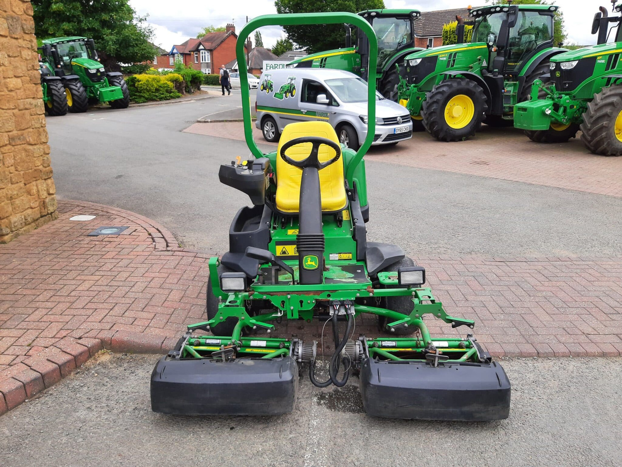 John Deere 2500E Greens triple mower - Cortador de grama: foto 4 John Deere 2500E Greens triple mower - Cortador de grama: foto 4
