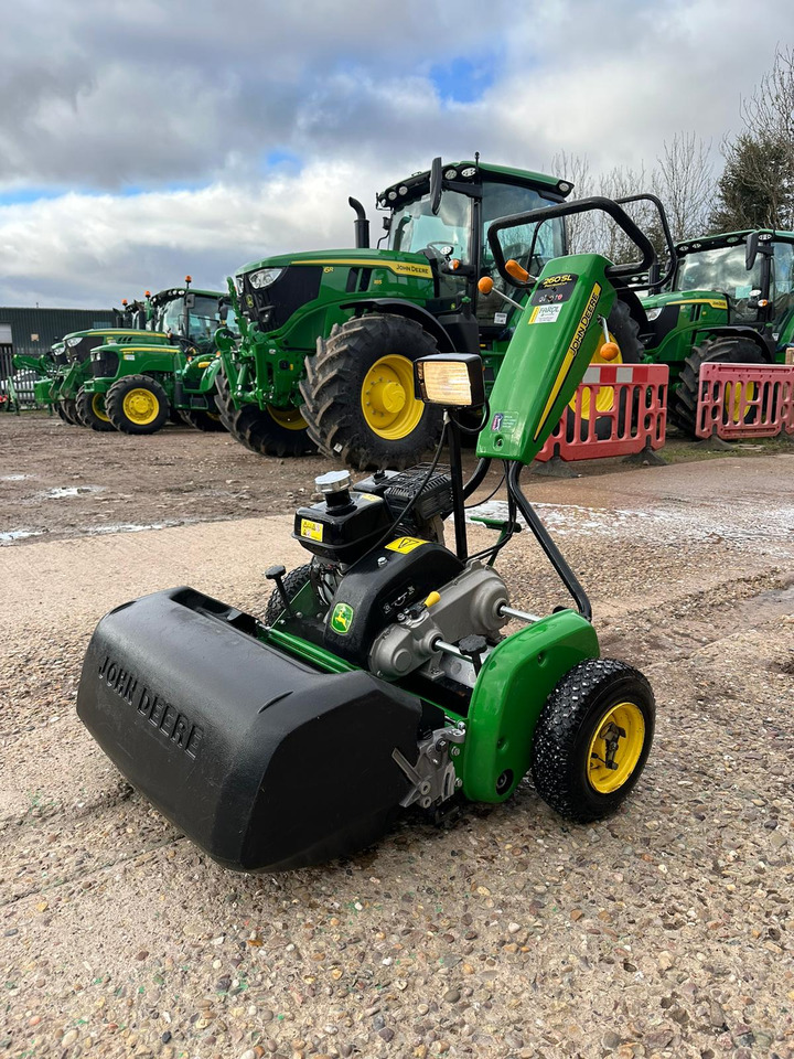 John Deere 260SL tees mower - Cortador de grama: foto 1 John Deere 260SL tees mower - Cortador de grama: foto 1