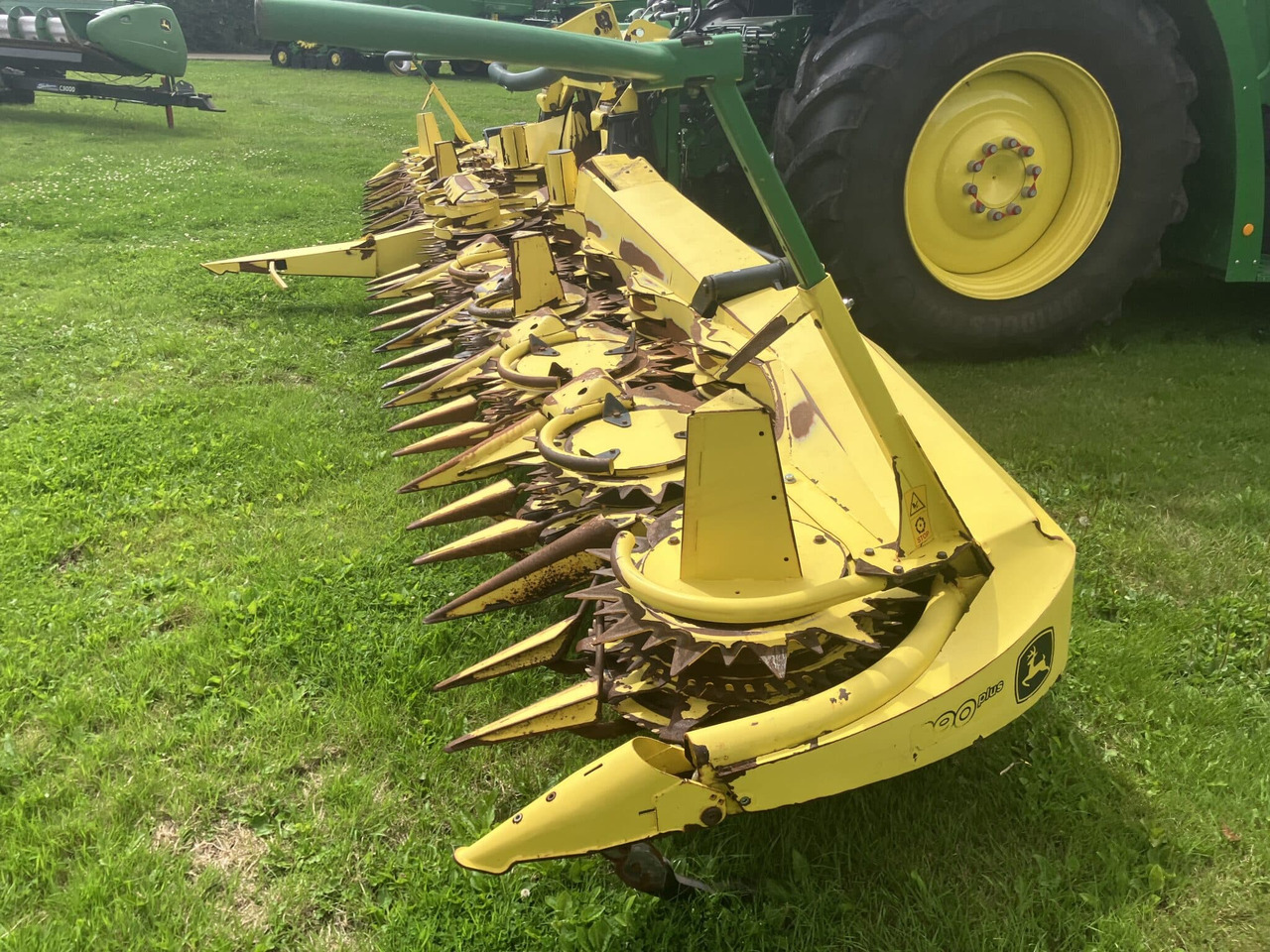 John Deere 390 Plus - Plataforma para colher milho: foto 2 John Deere 390 Plus - Plataforma para colher milho: foto 2