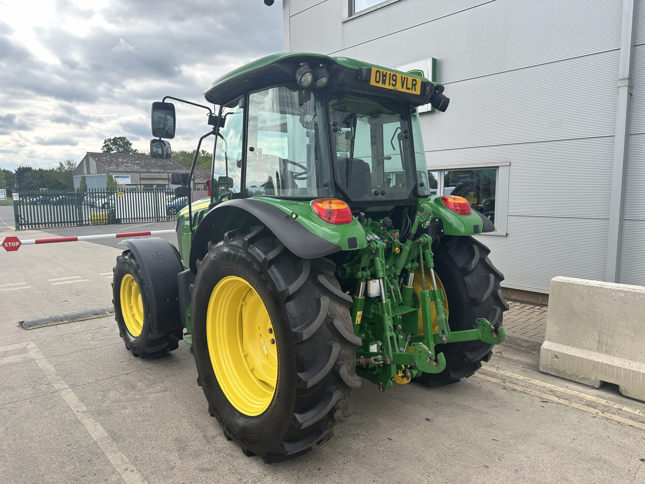 John Deere 5090M - Trator: foto 3 John Deere 5090M - Trator: foto 3