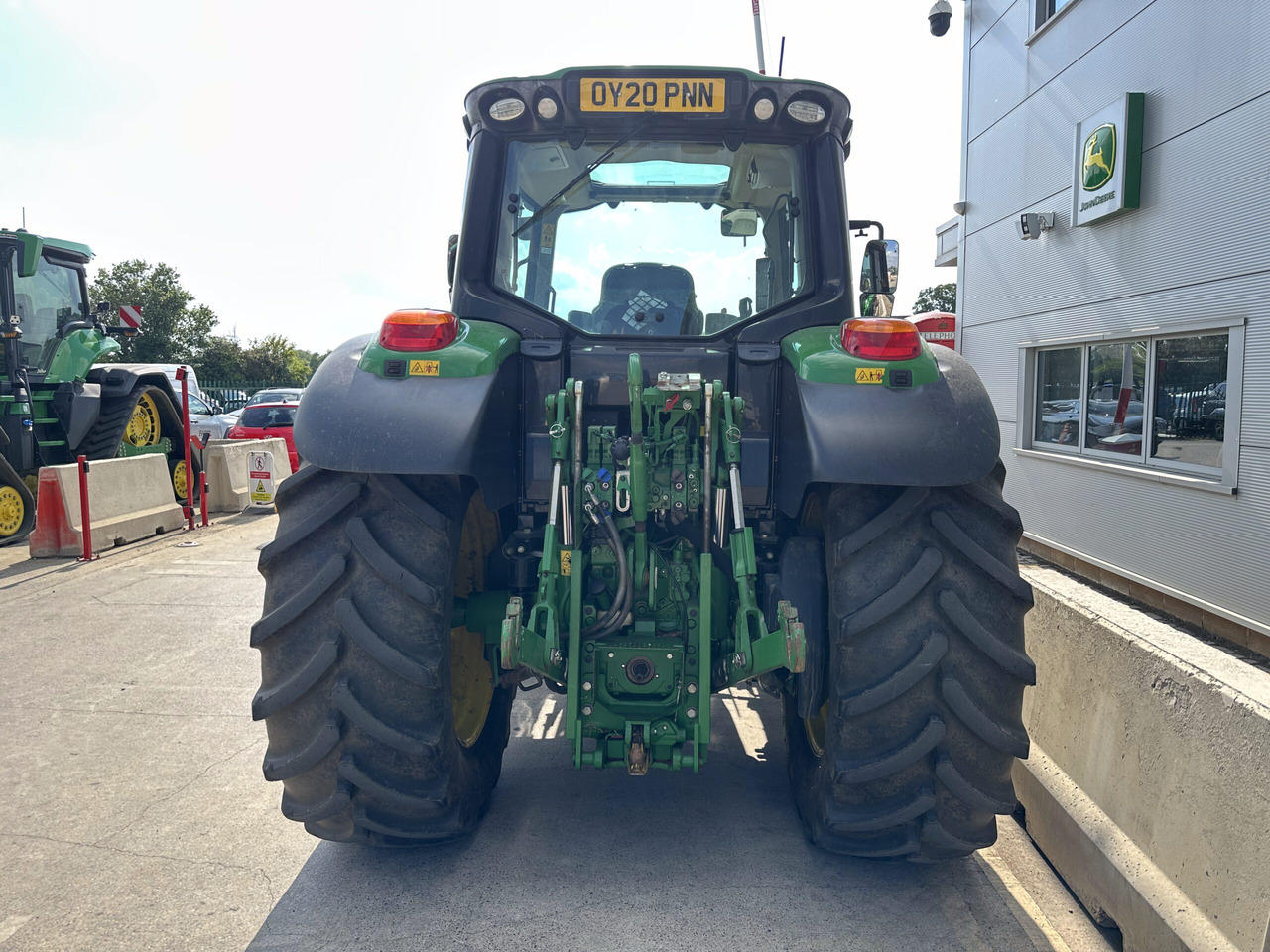 John Deere 6120M - Trator: foto 4 John Deere 6120M - Trator: foto 4