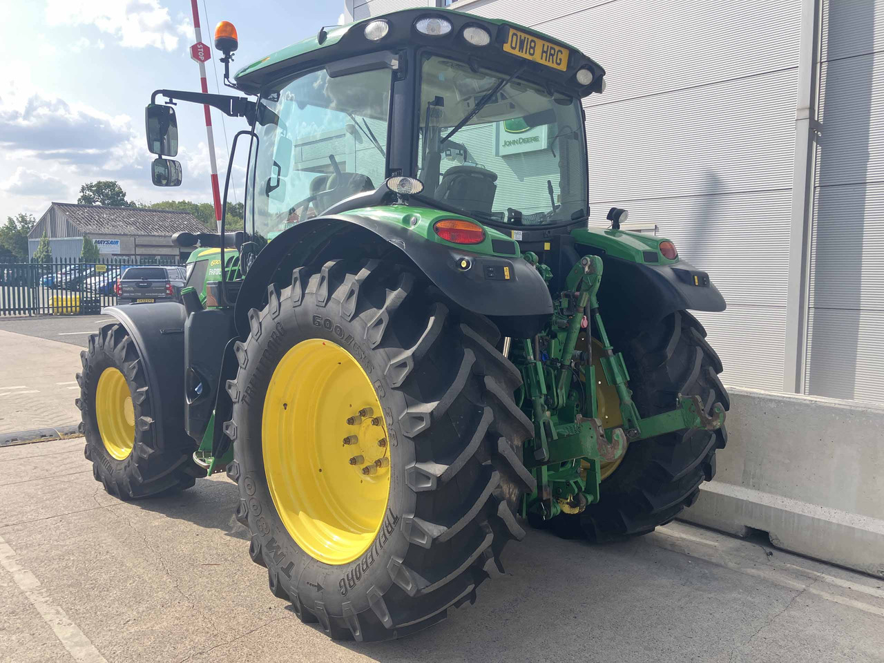 John Deere 6130R - Trator: foto 3 John Deere 6130R - Trator: foto 3