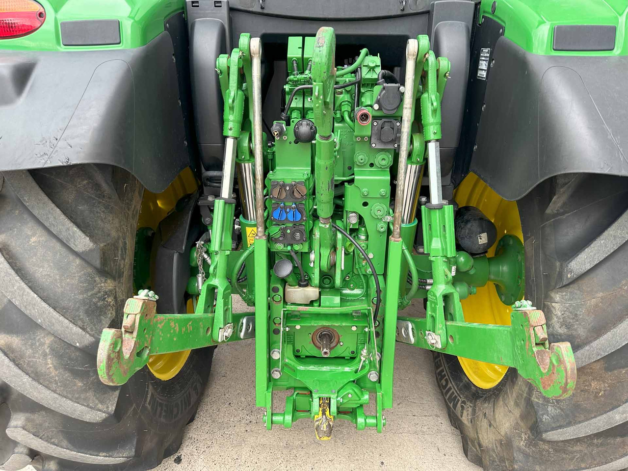 John Deere 6130R - Trator: foto 5 John Deere 6130R - Trator: foto 5