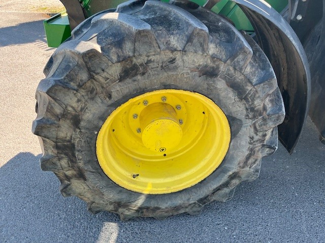 John Deere 6130R - Trator: foto 3 John Deere 6130R - Trator: foto 3