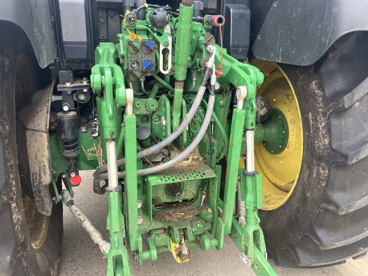 Trator John Deere 6140M: foto 9