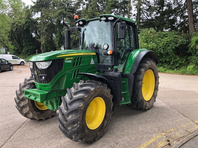 John Deere 6140M - Trator: foto 1 John Deere 6140M - Trator: foto 1