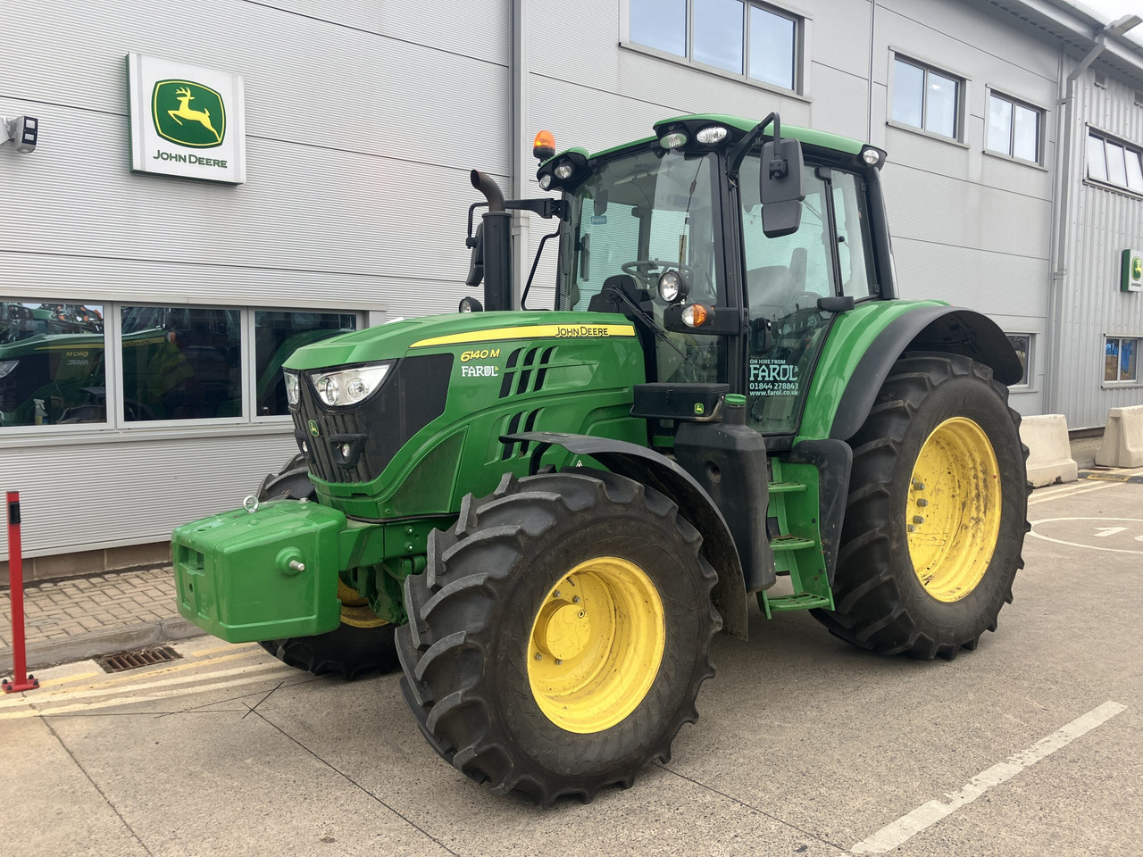 John Deere 6140M - Trator: foto 1 John Deere 6140M - Trator: foto 1