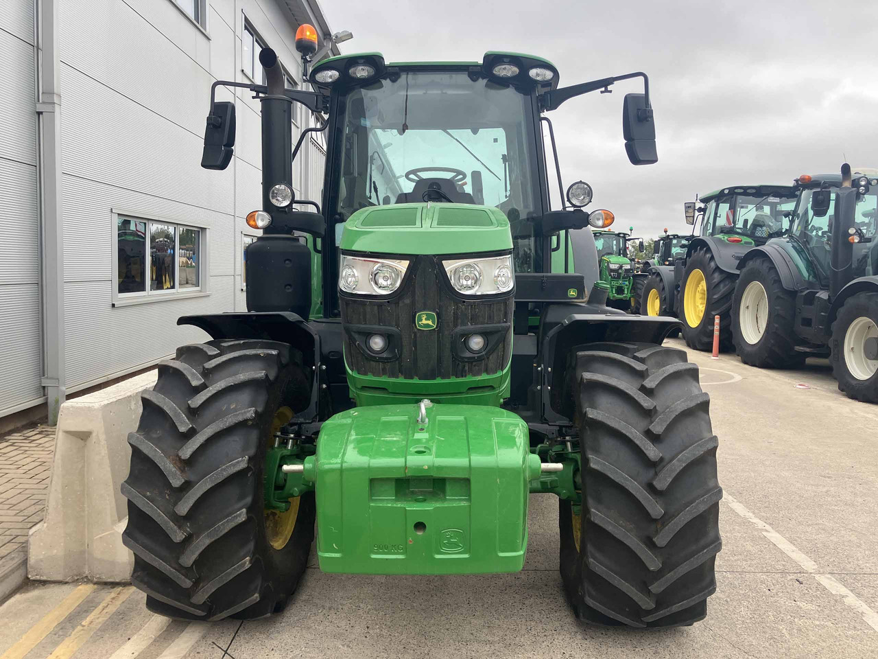 Trator John Deere 6140M: foto 7