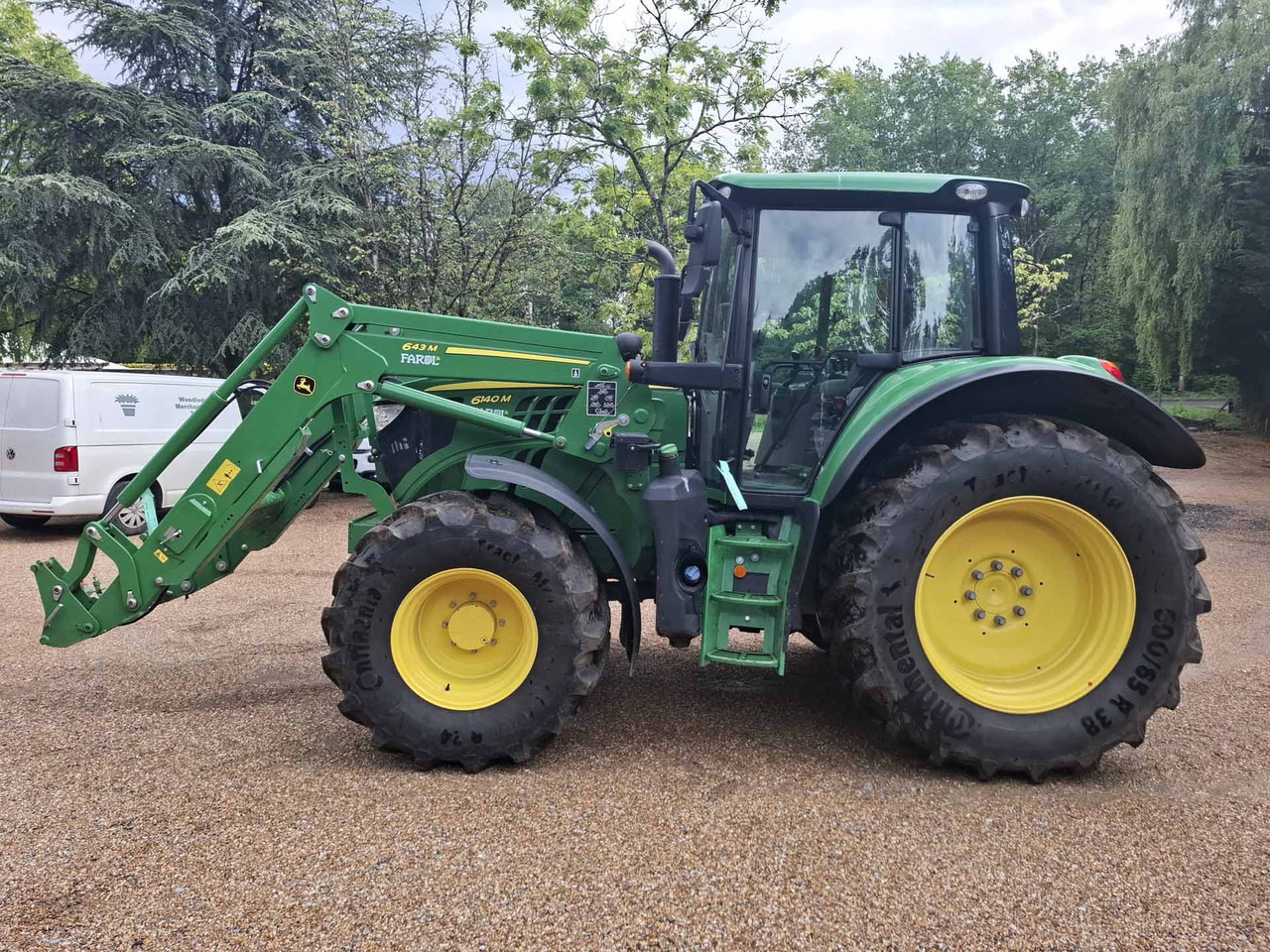 John Deere 6140M - Trator: foto 1 John Deere 6140M - Trator: foto 1