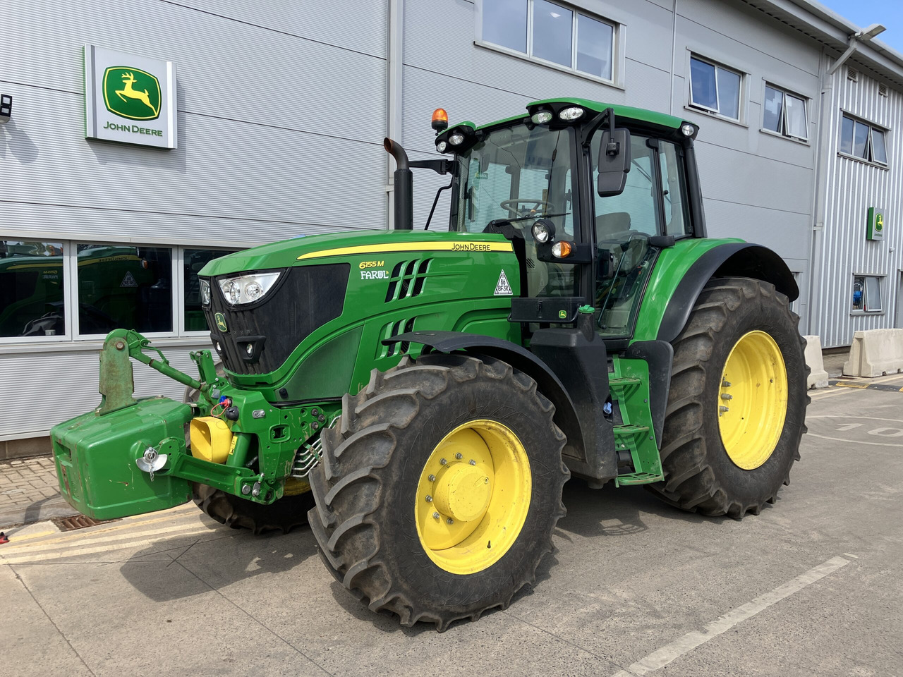 John Deere 6155M - Trator: foto 1 John Deere 6155M - Trator: foto 1