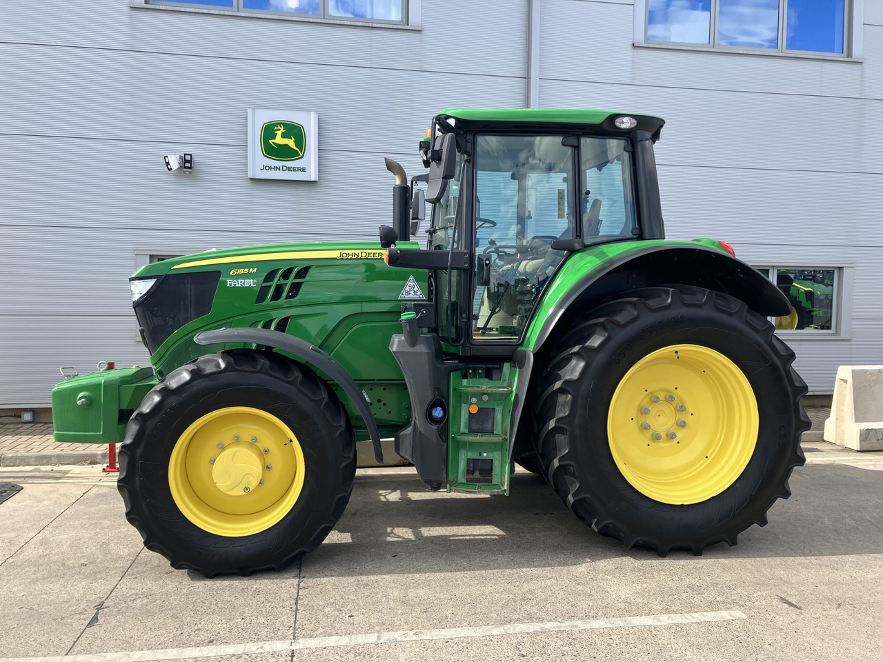 John Deere 6155M - Trator: foto 3 John Deere 6155M - Trator: foto 3
