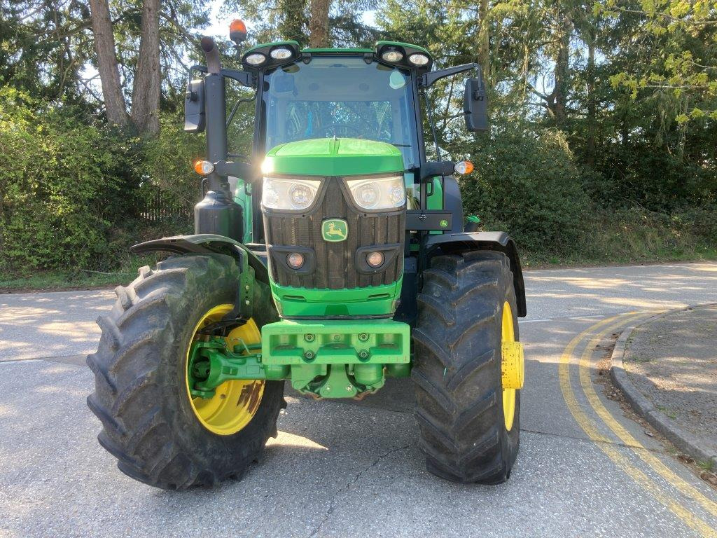 John Deere 6155M - Trator: foto 3 John Deere 6155M - Trator: foto 3