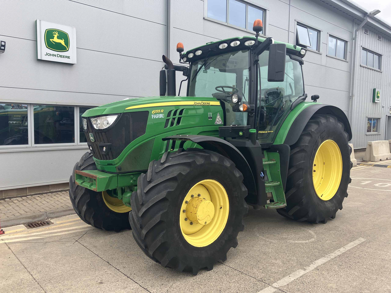John Deere 6155R - Trator: foto 1 John Deere 6155R - Trator: foto 1