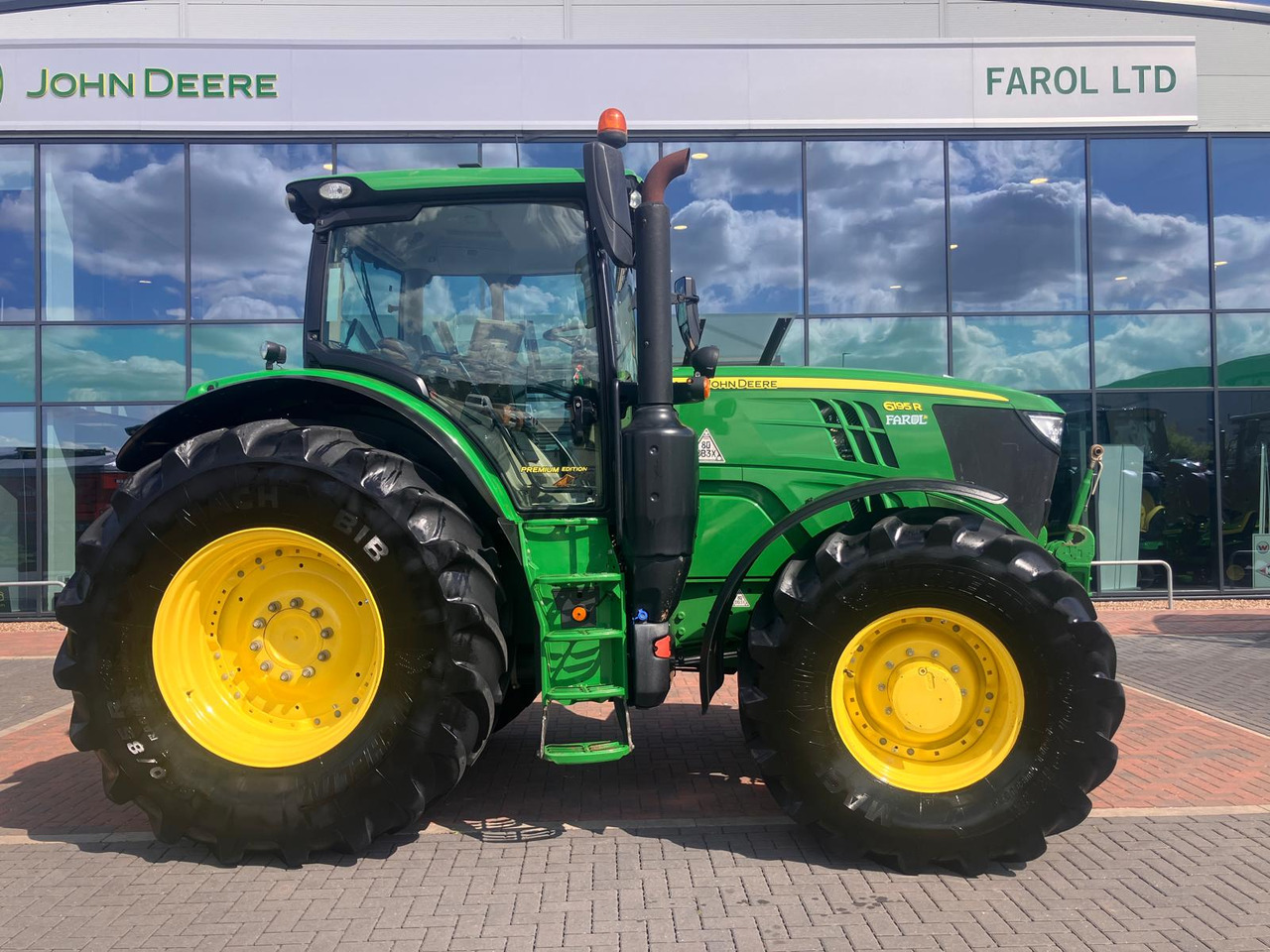 John Deere 6195R - Trator: foto 3 John Deere 6195R - Trator: foto 3