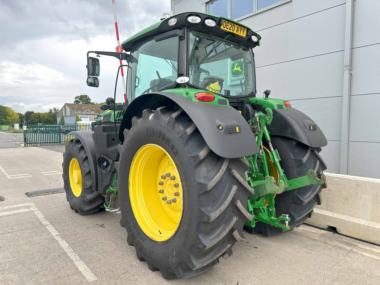 John Deere 6195R - Trator: foto 4 John Deere 6195R - Trator: foto 4