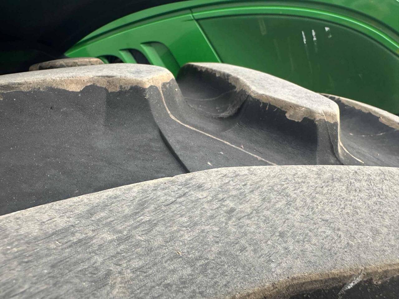 Trator John Deere 6215R: foto 8