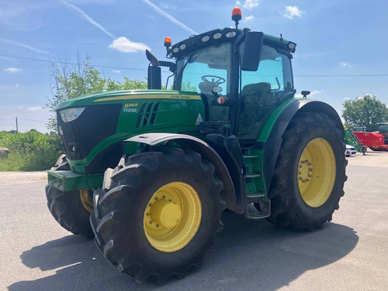 John Deere 6215R - Trator: foto 1 John Deere 6215R - Trator: foto 1