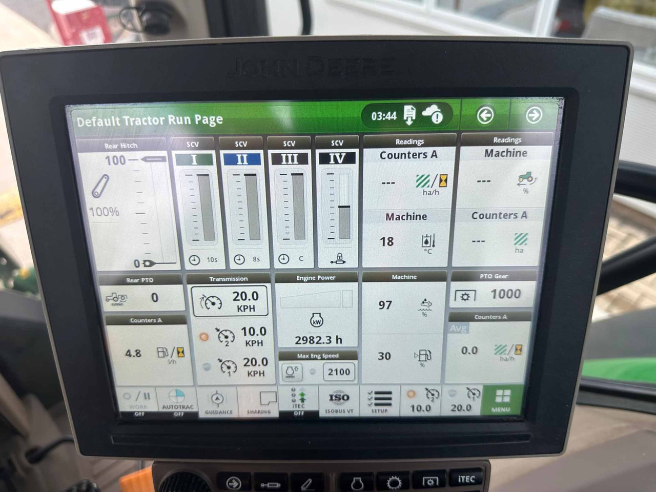 Trator John Deere 6215R: foto 13