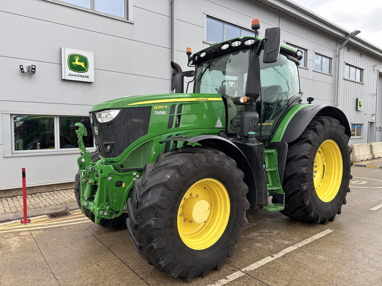 John Deere 6250R - Trator: foto 1 John Deere 6250R - Trator: foto 1
