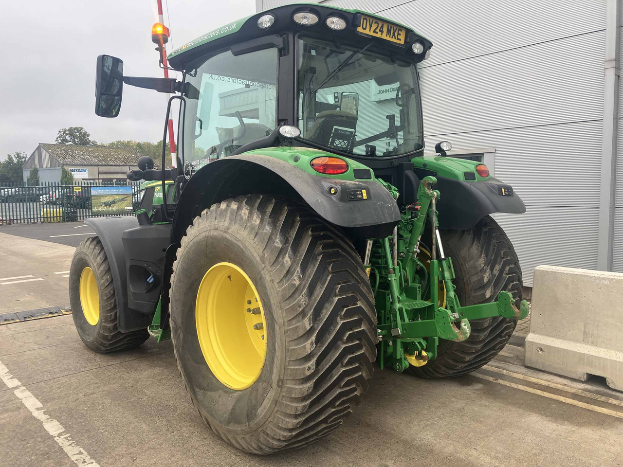 John Deere 6R 130 - Trator: foto 3 John Deere 6R 130 - Trator: foto 3