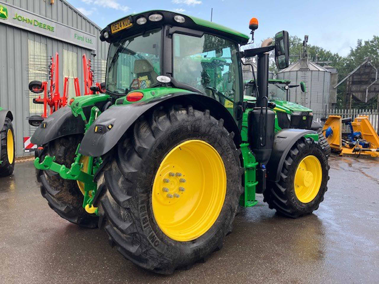 John Deere 6R 185 - Trator: foto 2 John Deere 6R 185 - Trator: foto 2