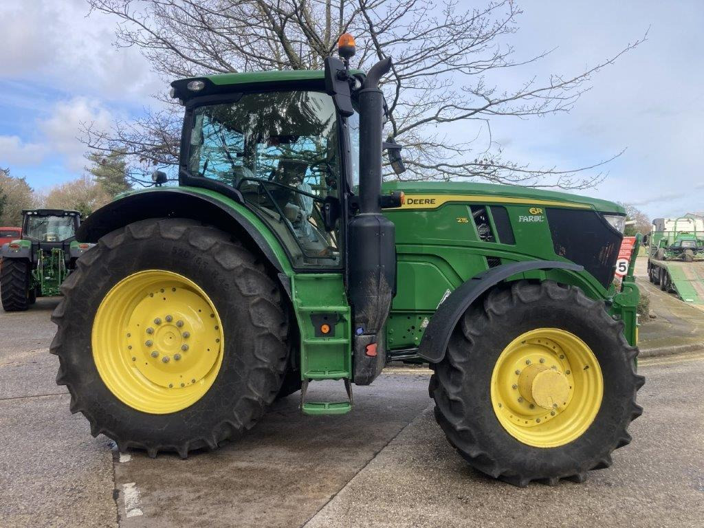 John Deere 6R 215 - Trator: foto 3 John Deere 6R 215 - Trator: foto 3
