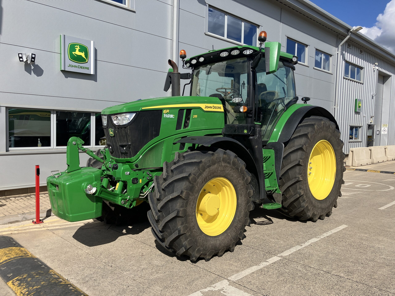 John Deere 6R 215 - Trator: foto 1 John Deere 6R 215 - Trator: foto 1