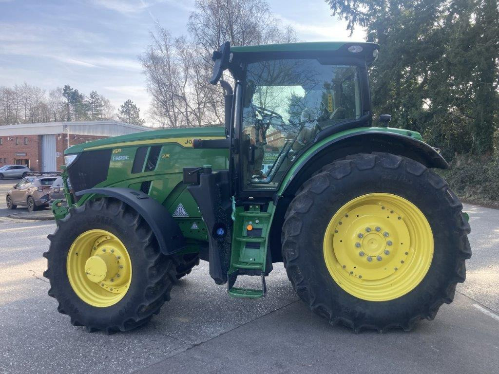 John Deere 6R 215 - Trator: foto 3 John Deere 6R 215 - Trator: foto 3