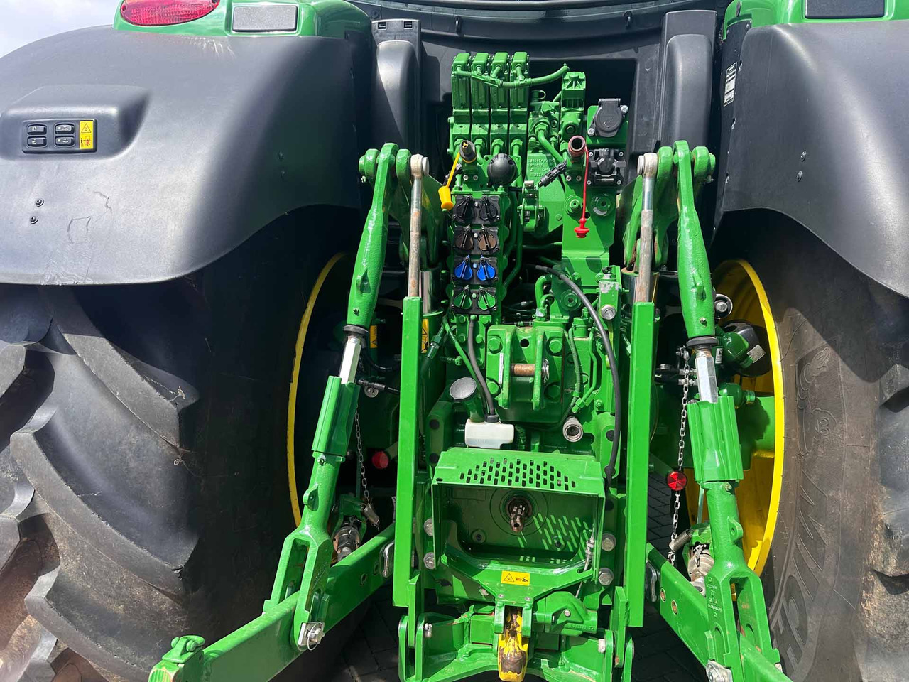John Deere 6R 215 - Trator: foto 3 John Deere 6R 215 - Trator: foto 3