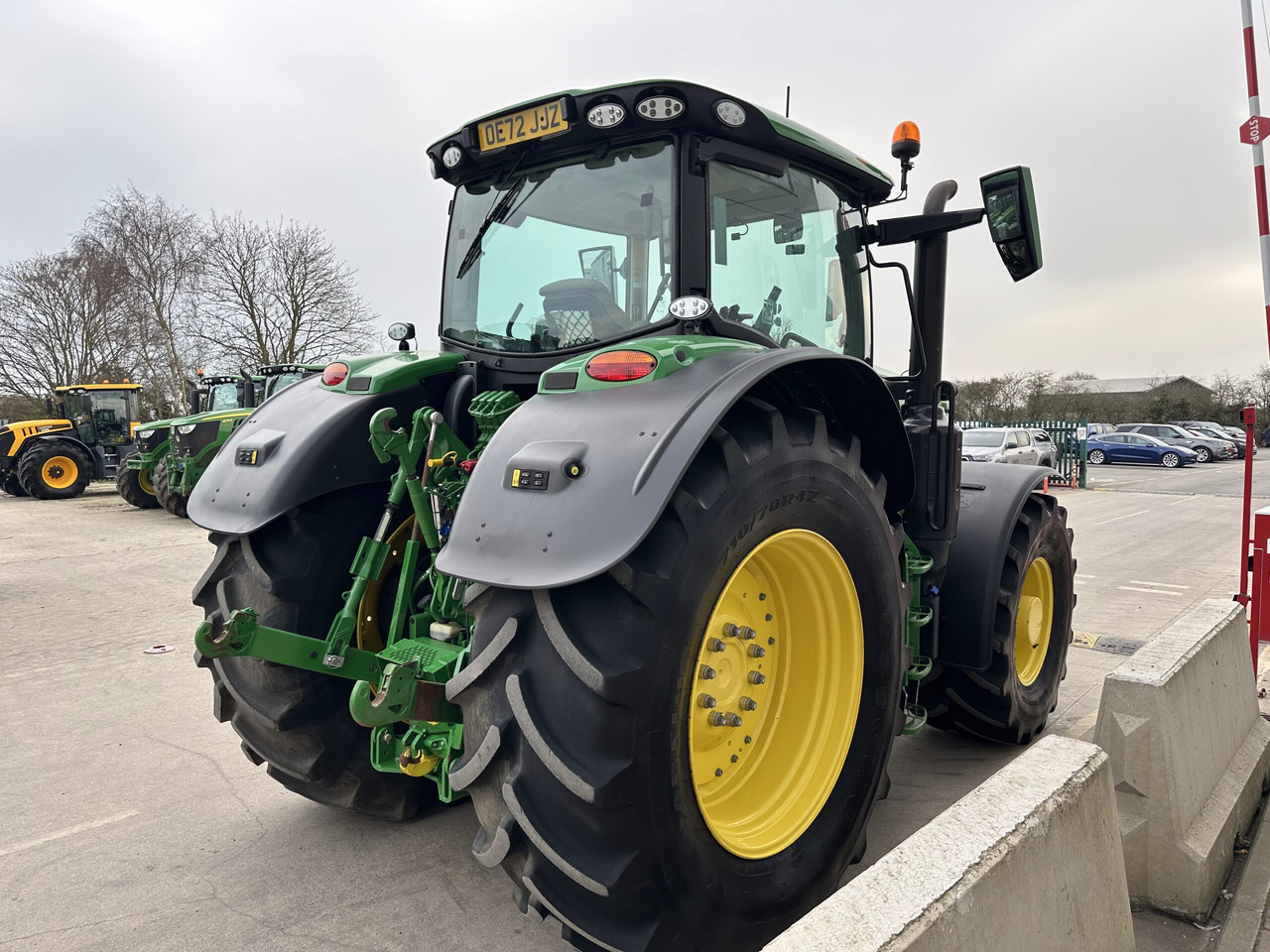 John Deere 6R 215 - Trator: foto 5 John Deere 6R 215 - Trator: foto 5