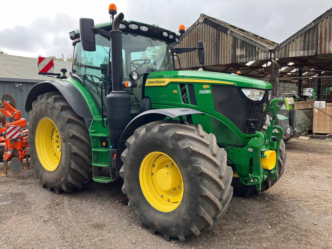 John Deere 6R 215 - Trator: foto 3 John Deere 6R 215 - Trator: foto 3