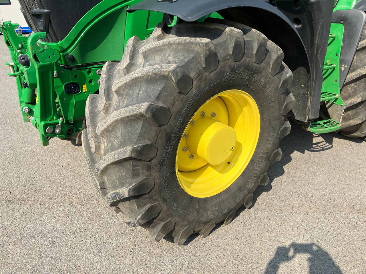 John Deere 6R 215 - Trator: foto 2 John Deere 6R 215 - Trator: foto 2