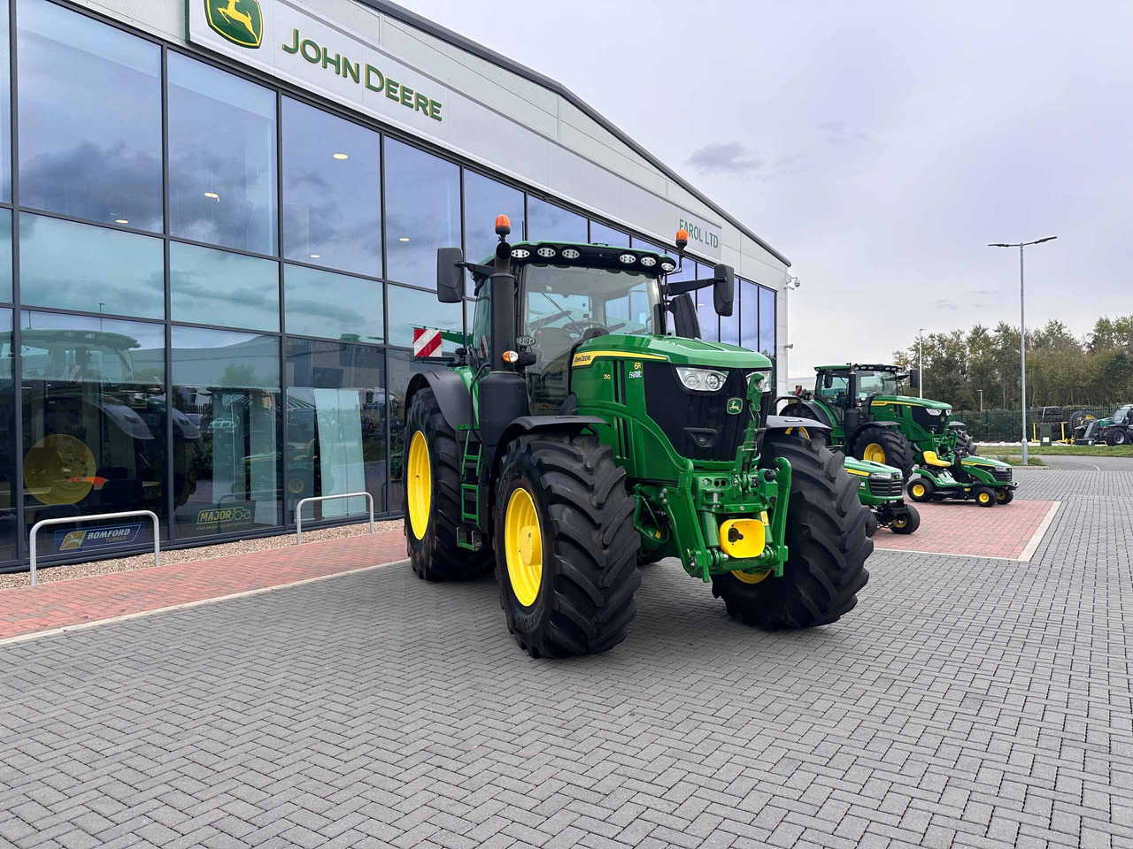 John Deere 6R 250 - Trator: foto 3 John Deere 6R 250 - Trator: foto 3